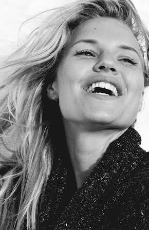 Johanna Hedberg as 