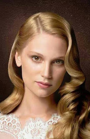 Farah Zeynep Abdullah as 