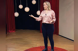 How to Sing: Communicating through Song