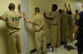 Cook County Jail: Bandeforbindelser