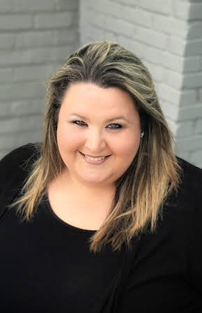 Carrie Baker Reynolds as Denise