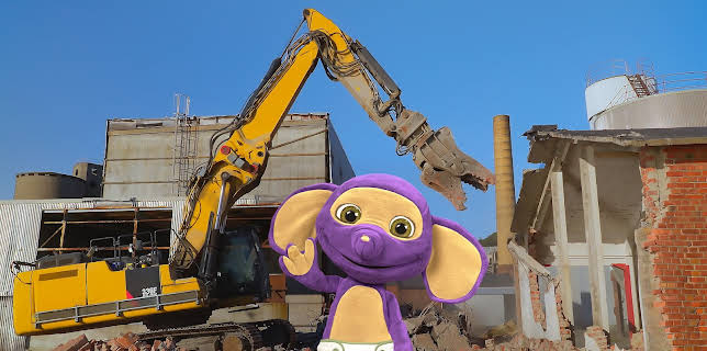 17:10: Fantus ja mašiinnat: Mollenmašiidna - Rivemaskin | NRK Super | 12/9 2025