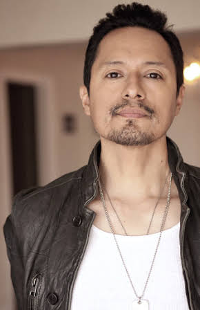 Giovanni Lopes as 