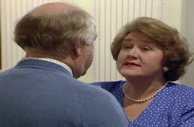 Høy på pæra: 5. Daisy's Toyboy