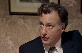 Yes, Minister, Season 1: The Economy Drive