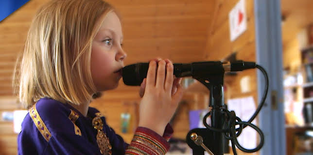 17:00: ieZár: Ellá Márgge ieŽár | NRK Super | 11/21 2025