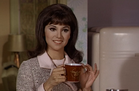 That Girl: Don't Just Do Something, Stand There