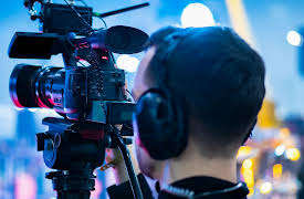 The Art of Video Storytelling: Beyond Photos: Discovering Story with Video