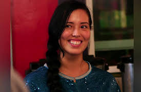 Escaping Alaska Season 1: Everything is Beachy & My First Eskimo Kiss