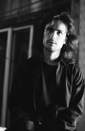 Ray Buckley as Joe 
  
  
  (as Ray Mist)