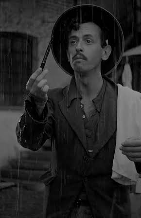 Carlo Mazzarella as 