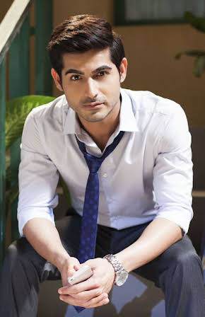 Master Omkar Kapoor as 