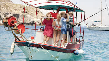 19:00: Sune i Grekland | Viasat Film Family | 4/30 2026