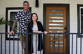 Renovation Aloha, Season 1: Historic Hawaiian Finds