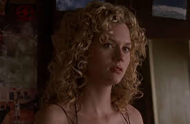 One Tree Hill: The Complete First Season: Life in a Glass House