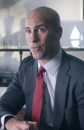 Richard Elias as 