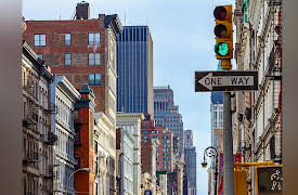 Screenwriting 101: Mastering the Art of Story: Alienation Effect: Do the Right Thing