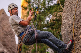 America's Backyard Gold, Season 1: Wild West Gold