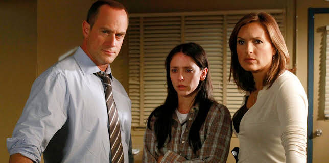 10:00 PM: Law & Order: Special Victims Unit (S12 E3) (S12) | 5 USA | 11/9 2025