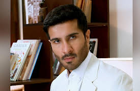 Aye Musht-E-Khaak: Episode 10