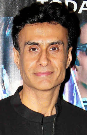 Arif Zakaria as 