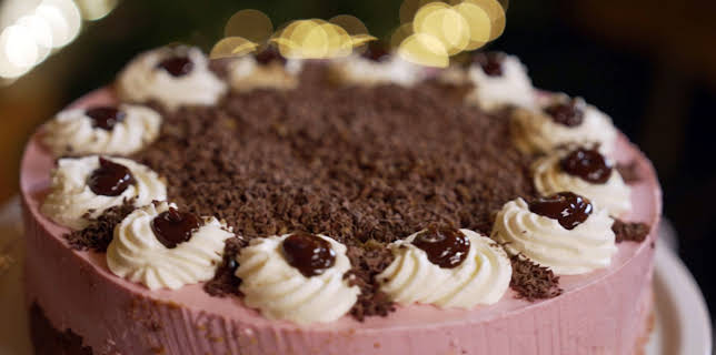 16:45: Schoko, Nuss und Winterpflaume - Eine winterliche Kuchenreise durchs Münsterland | WDR Fernsehen | 12/21 2025