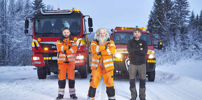 08:30: Frusna vägar (S1 E4) (S1) | TV3 | 1/1 2026