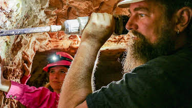 12:15: Outback Opal Hunters (S7 E13) (S7) | Discovery Channel | 6/23 2026