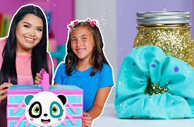 Jillian's Mystery Craft Box by pocket.watch: Easy DIY Scrunchie by Jillian!