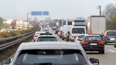 18:15: Die Nordreportage: Zwischen Schlagloch und Schwerverkehr | Radio Bremen | 7/28 2026