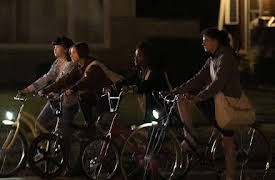 Paper Girls: Growing Pains