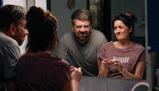 Familien Lykke: To streker