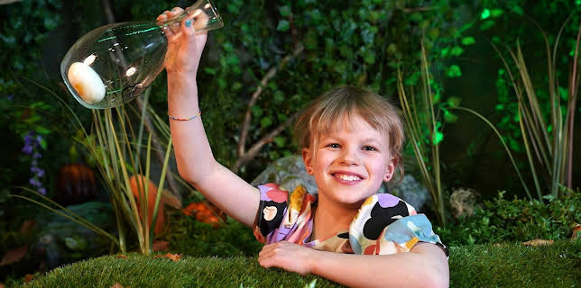 15:20: Den magiske laben: Egg i flaske | NRK Super | 11/8 2025