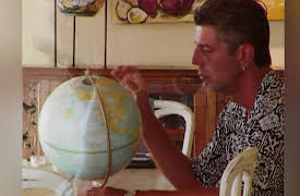 Anthony Bourdain: A Cook's Tour: Food Tastes Better with Sand Between Your Toes