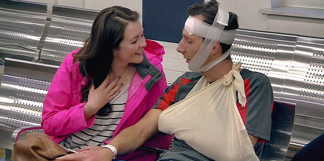 11:10 PM: 24 Hours in A&E | More 4 | 2/6 2026