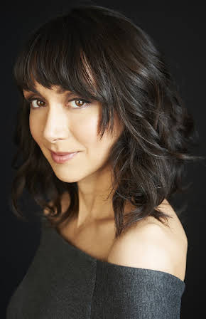 Elisa Moolecherry as 