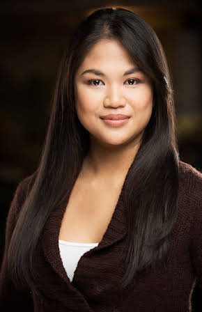Lissa Neptuno as Mom