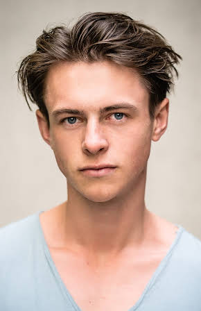 Ben Radcliffe as Freddie
