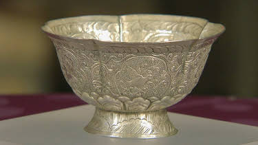 12:00 PM: Antiques Roadshow (S33 E25) (S33) | Yesterday | 6/25 2026