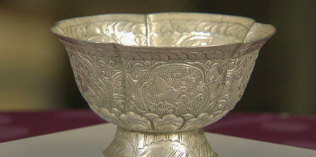 6:00 PM: Antiques Roadshow (S33 E25) (S33) | Yesterday | 11/21 2025