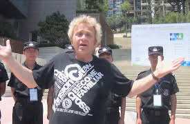 Street Magic: The One Seeking a Crazy Stunt