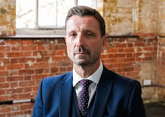 A Killer Makes a Call