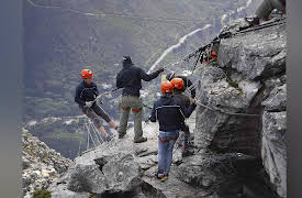 Xtreme Screams, Season 1: Don't Look Down