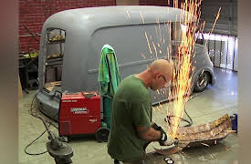 Clip: Full Custom Garage: Clip: Van