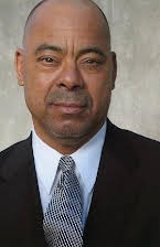 Bennet Guillory como 