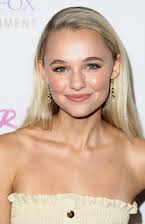 Madison Iseman como 