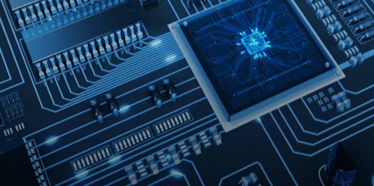 Curious Minds: Nanotechnology