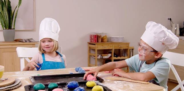 07:10: Karsten og Petra: Baker | NRK Super | 12/30 2025