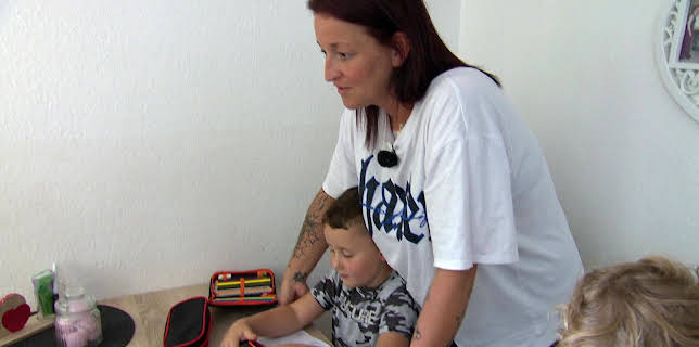 17:05: Hartz Rot Gold (S3 E6) (S3) | RTL 2 | 2/9 2026