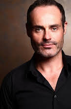 Kieron Elliott som Hoark the Haggard 
  
  
  (voice)